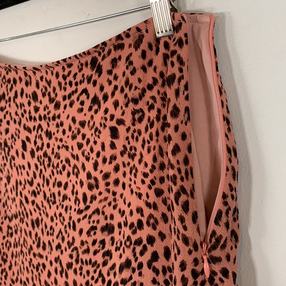 Francesca’s NWT Tiereddrop Rose Leopard Print Women’s Size L Lined Mini Skirt - Picture 9 of 16